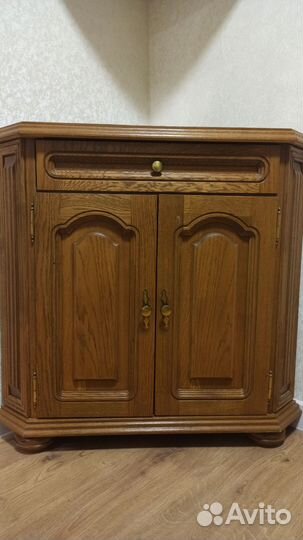 Тумба угловая