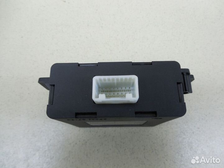 Блок управления парктроником Duster 2012