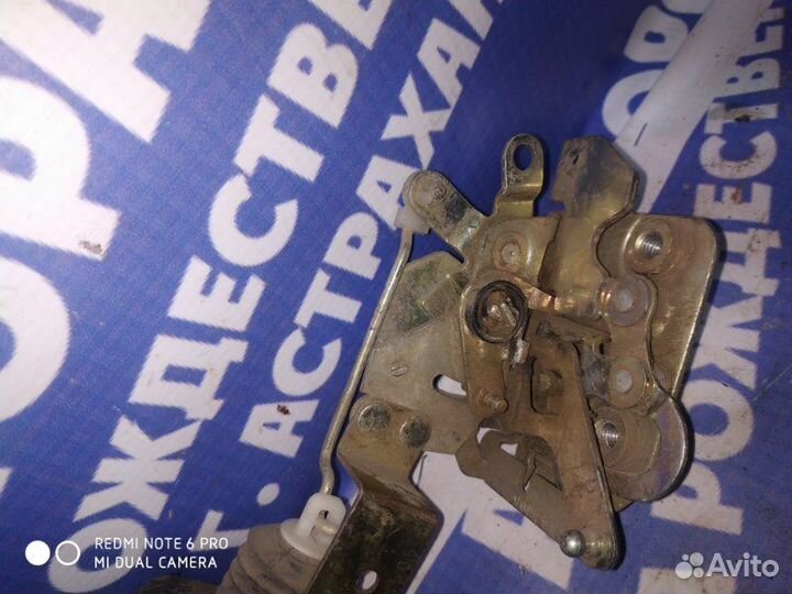 Задний левый замок двери Газ Волга 31105 седан 406