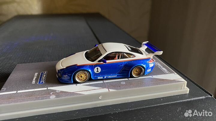 Модель Porsche old & new 997 Tarmac 1/64
