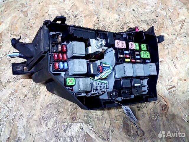 Блок предохранителей 1.6 Ford Mondeo IV