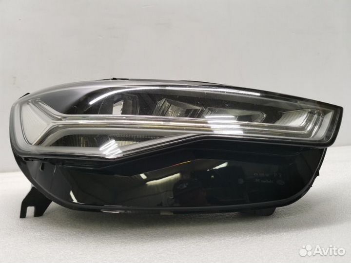 Фара передняя правая Audi A6 C7 2.0 TDI 2018