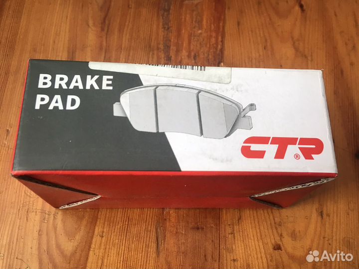 Тормозные колодки задние на Toyota Camry Solara 2