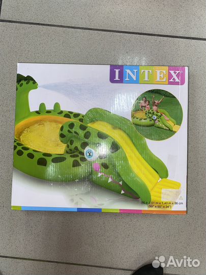 Надувной игровой центр с фонтаном