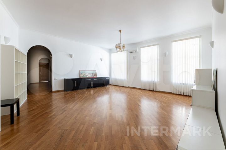 5-к. квартира, 170 м², 5/5 эт.