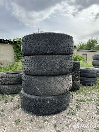 Hankook Optimo K406 215/65 R16