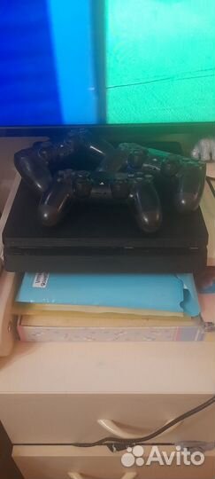 Игровая приставка ps4