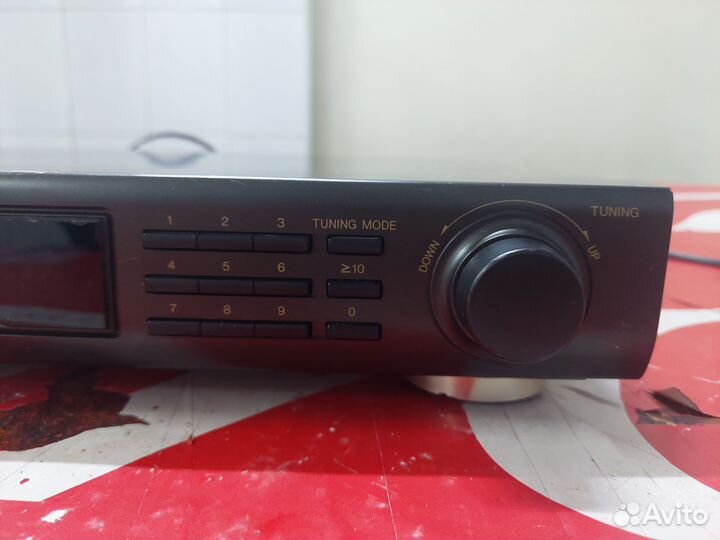 Тюнер FM Technics ST-GT350