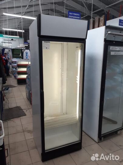 Холодильный шкаф