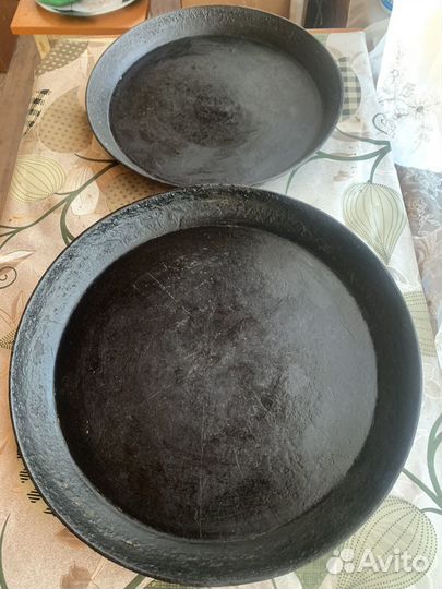 Сковороды чугунные