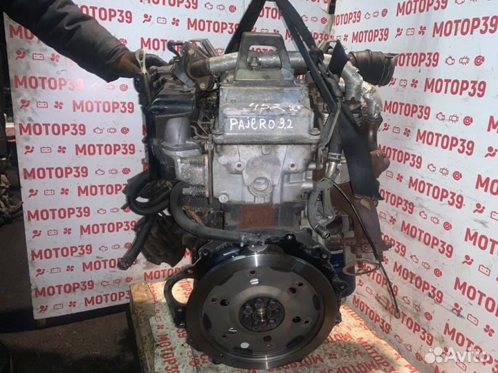 Двигатель Mitsubishi Pajero 3.2 DID 2003