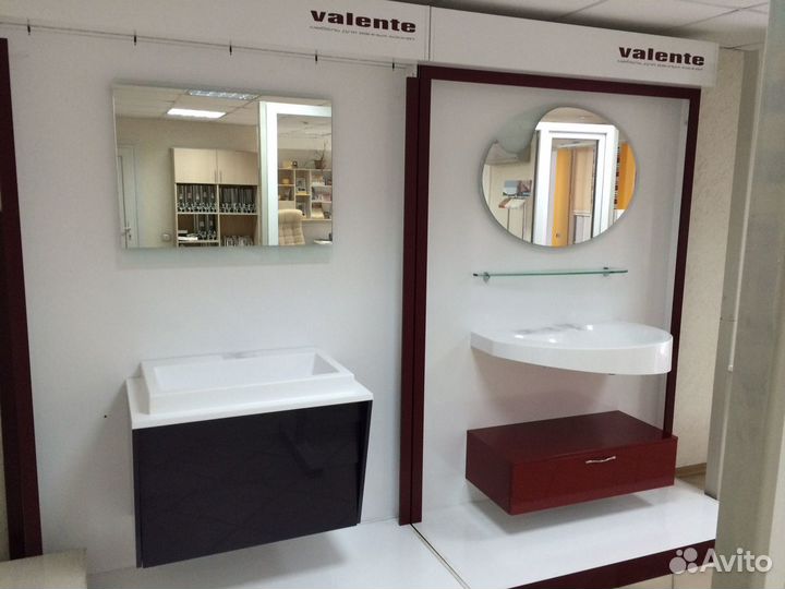 Раковина из камня и тумба подвесная