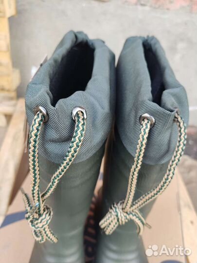 Новые зимние тёплые резиновые сапоги