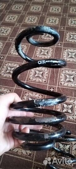 Пружины задние на nissan