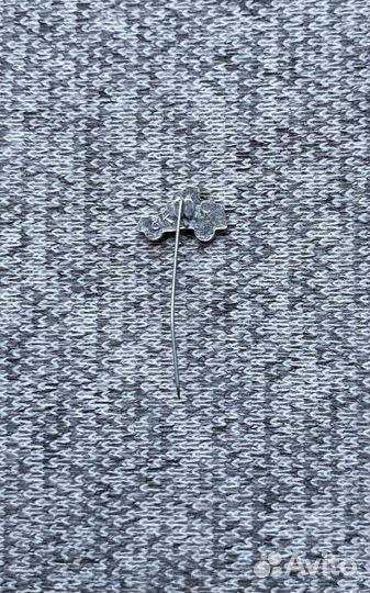 Значок времен СССР - Машинка - Транспорт