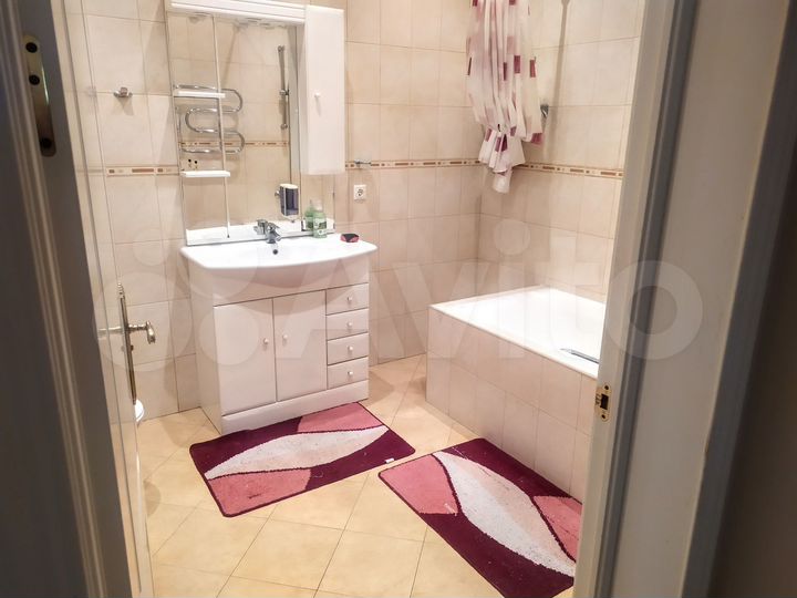 Дом 256 м² на участке 12 сот.