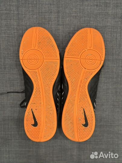 Футбольные бутсы для зала Nike TiempoX Legend VII