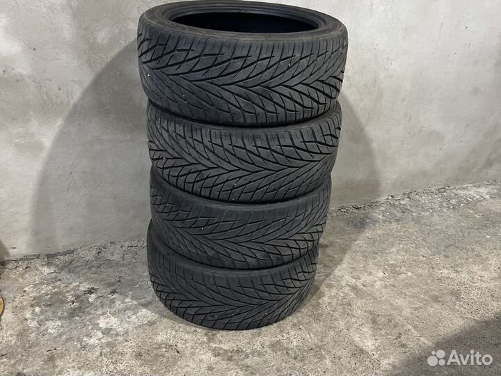Toyo Proxes S/T 275/40 R20