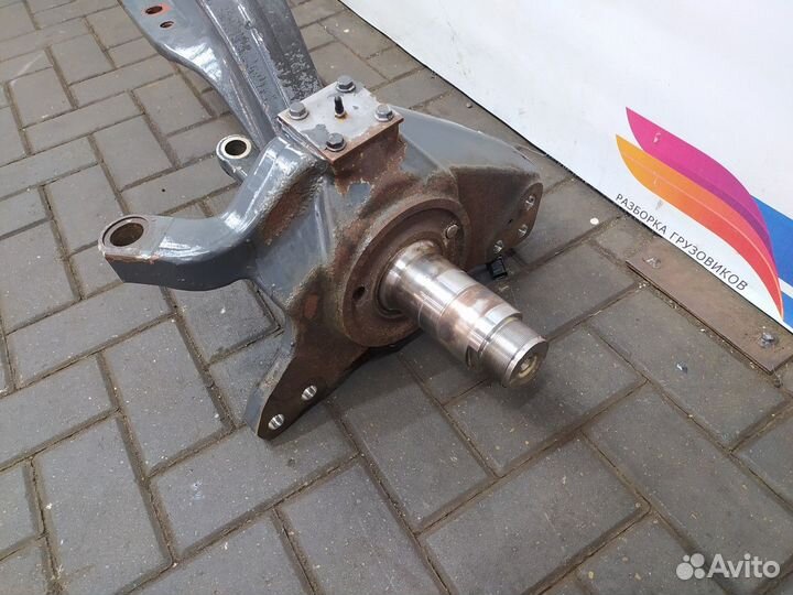 Кулак поворотный левый Daf XF106