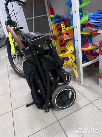 Коляска арендa