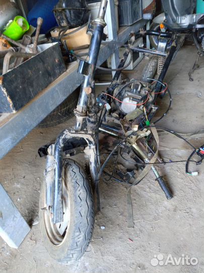 Скутер на запчасти