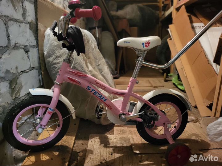 Детский велосипед с ручкой