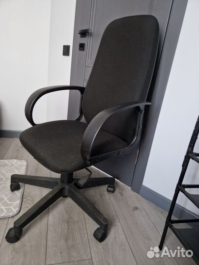 Компьютерное кресло бу