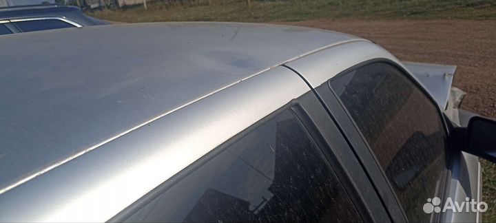 LADA Priora 1.6 МТ, 2010, битый, 200 000 км