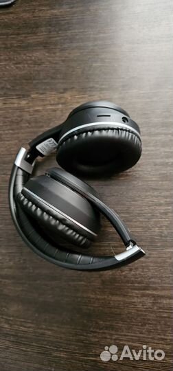 Беспроводные наушники Defender