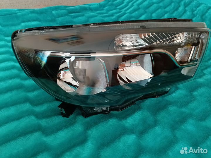 Фара правая vesta оригинал новая