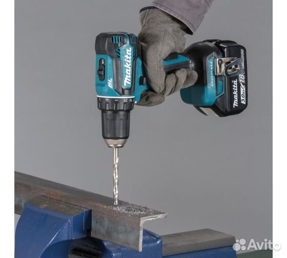 Аккумуляторная дрель шуруповерт Makita DDF485RF