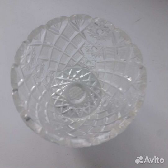 Хрустальная ваза