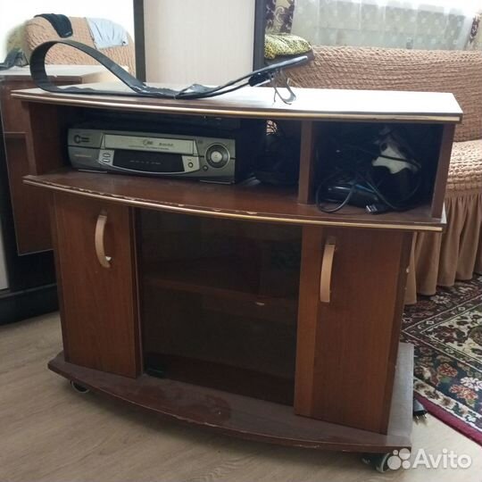 Тумба под телевизор