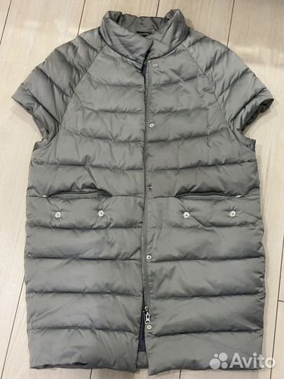 Продаю жилет пуховик