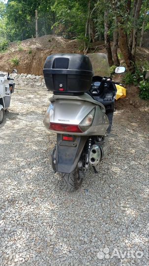 Honda silver Wing 600