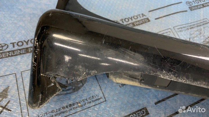 Накладка на подножку правая Toyota Land Cruiser