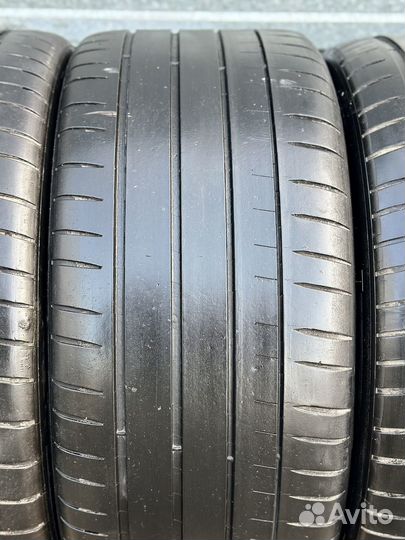 Michelin Pilot Sport 4 245/45 R19 и 275/40 R19 105Y