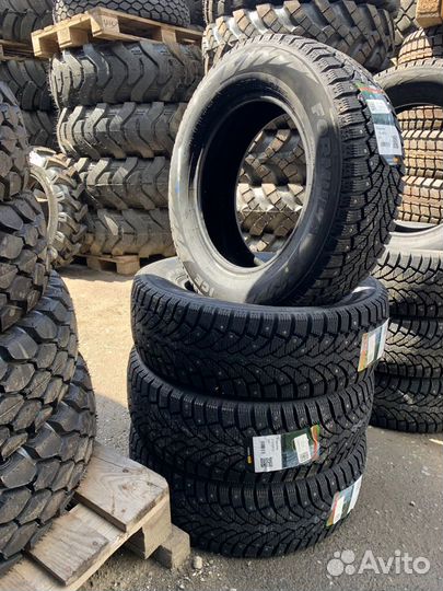 Formula Ice 215/65 R16