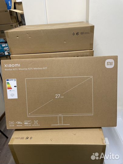 Монитор 27