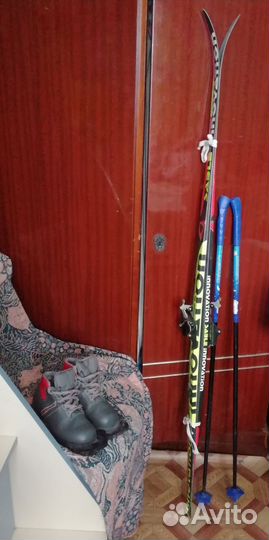 Беговые лыжи