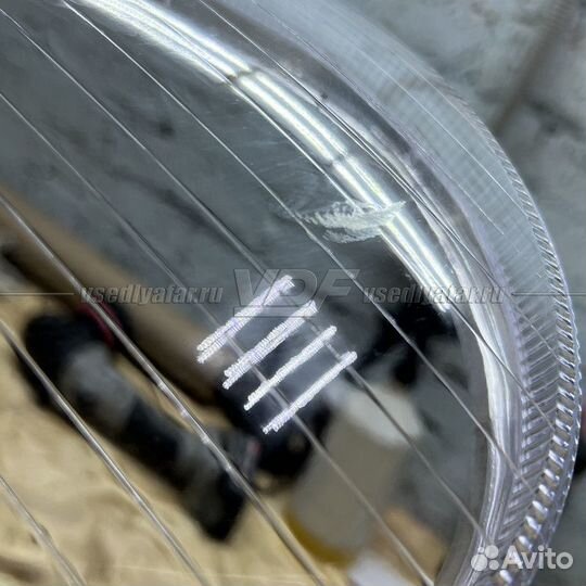 Уцененное Стекло для фары Mercedes W210 1999-2002