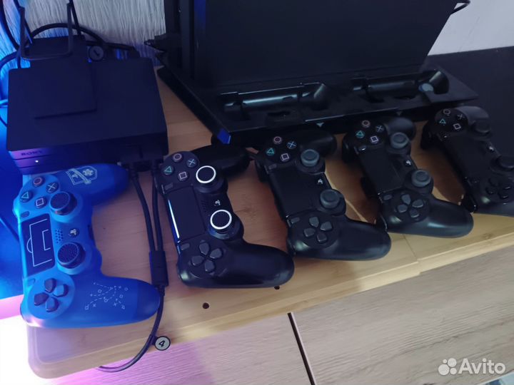 Sony playstation 4 PS4 pro