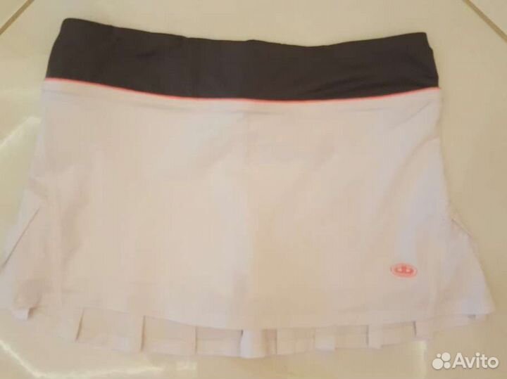 Спортивные шорты