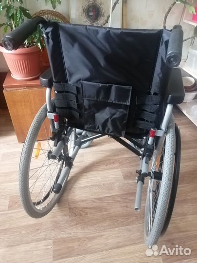 Инвалидная коляска уличная новая