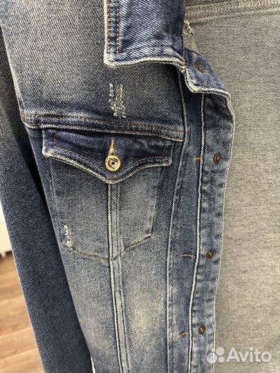 Джинсовая куртка