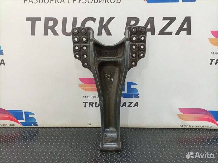 41214827 Кронштейн реактивной тяги