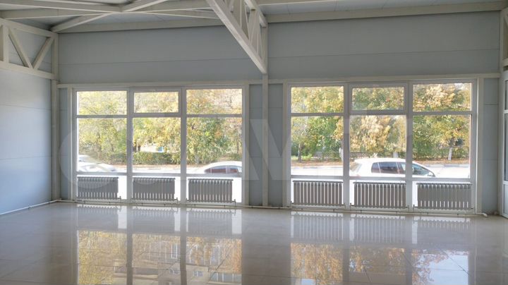 Торговая площадь 250 м²