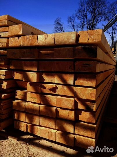 Наружные постройки с досками из лиственницы