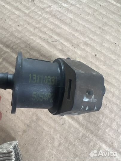 Клапан вентиляции топливного бака Opel