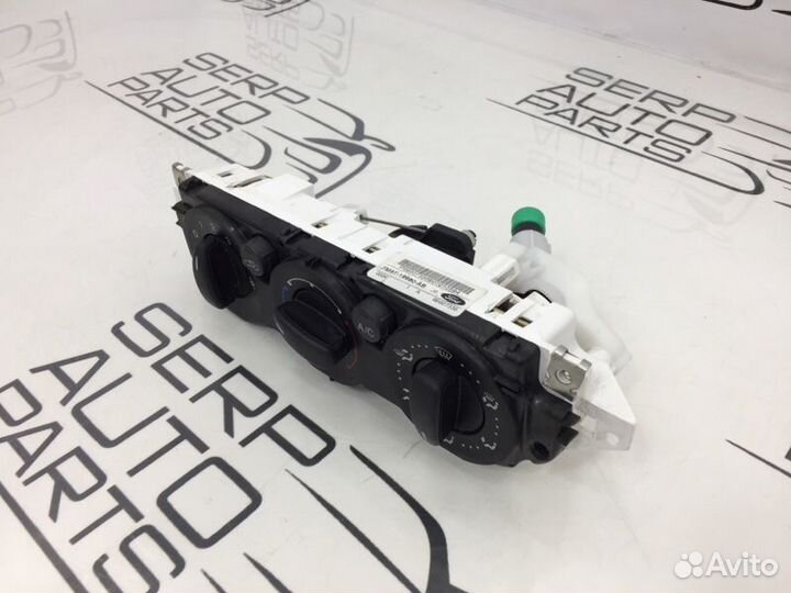 Блок управления кондиционером Ford Focus 2 CB4